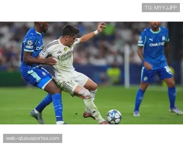 佩德里 vs 贝林厄姆：中场风格与战术角色的结构性差异