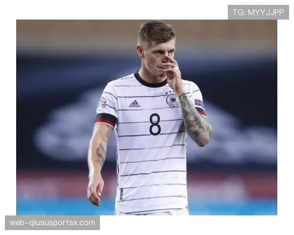 克罗斯长传直塞精准度提升如何强化其中场组织核心作用