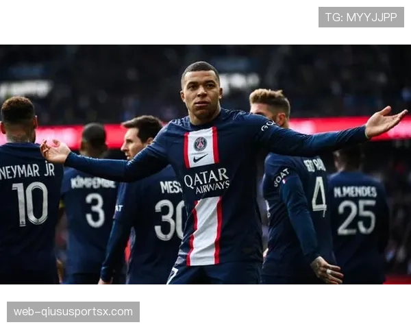 姆巴佩强突主导进攻：关键战中如何撕开防线并引领攻势